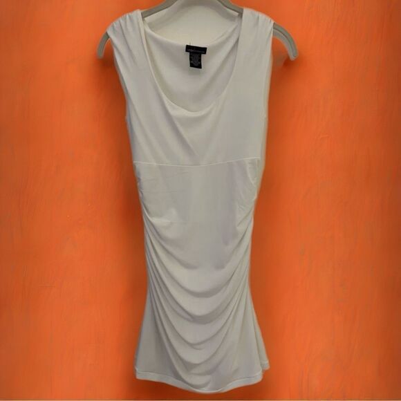 Victoria Secret- White fitted dress in xsmall - Picture 1 of 4